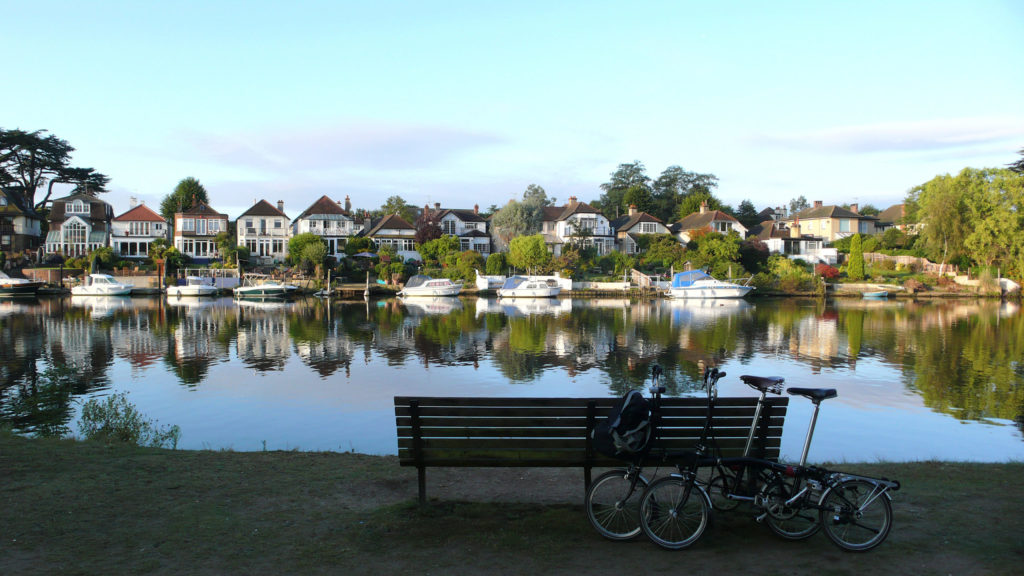 Folding bicycles near Thames River